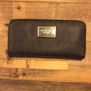 michael kors wallet